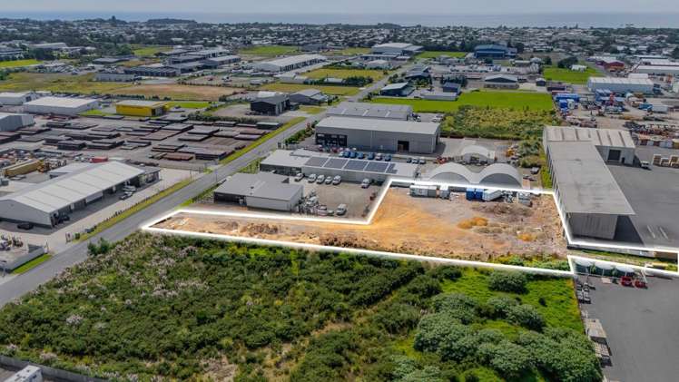 25a Swans Road Bell Block_1