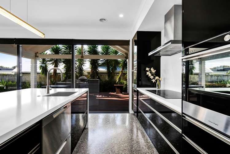 6 Pebble Beach Court Waiwhakaiho_6