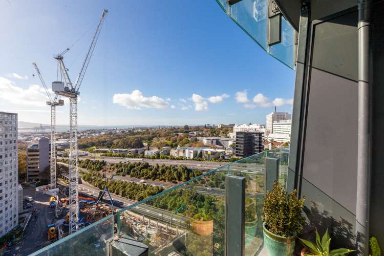 1001/18 Saint Martins Lane Grafton_5