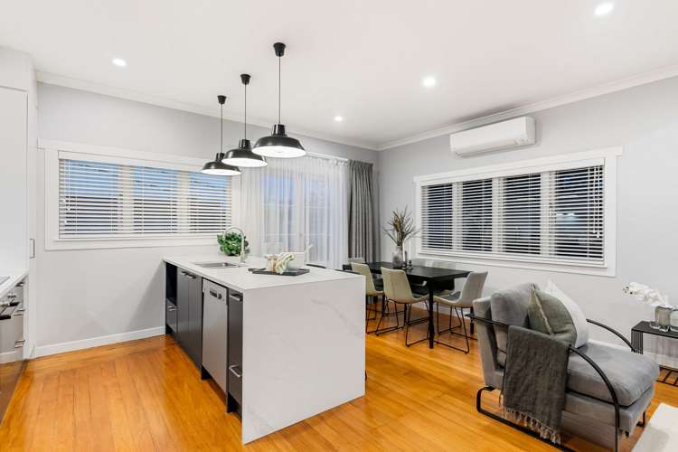 111 Kiwi Road Point Chevalier_5