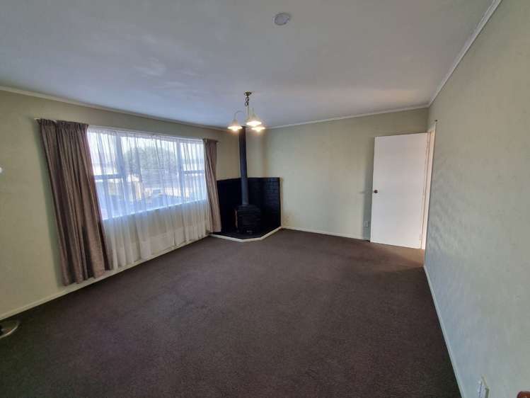 52 Hobart Crescent Wattle Downs_3