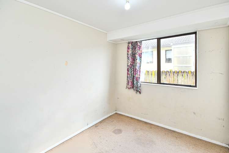 3/10 Ebenezer Way Clendon Park_12