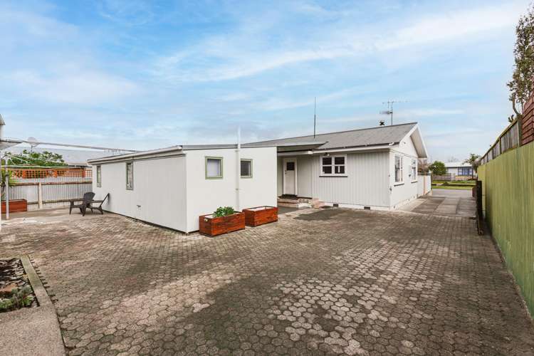 18 Norwich Crescent Tamatea_13