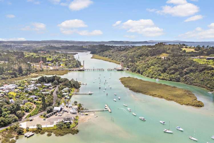 56 Stillwater Crescent Stillwater_12