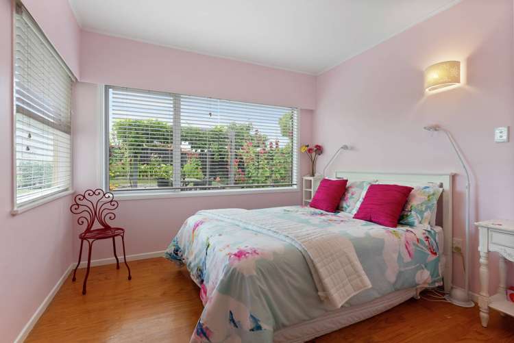 117 Bradbury Road Botany Downs_16