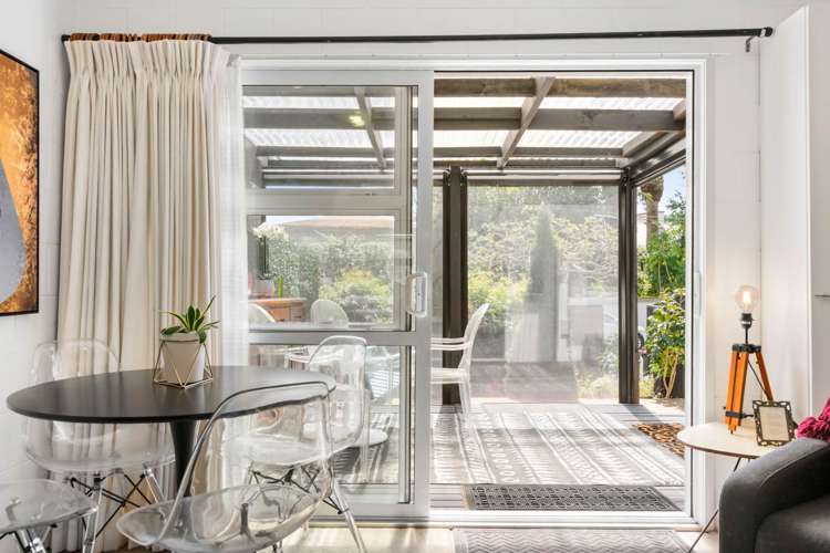 2/14 Argyle Street Herne Bay_6