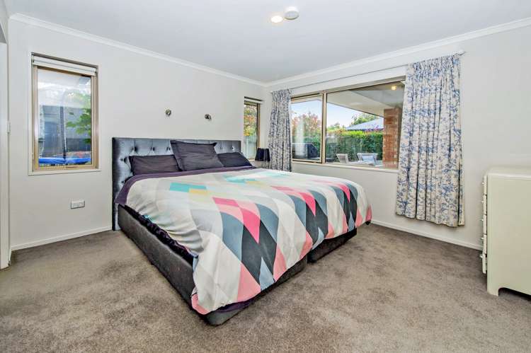 6 Stanwood Grove Darfield_9