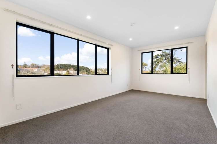4/4 McQuoid Place Glenfield_11