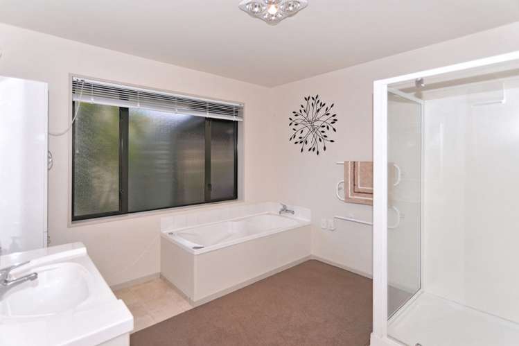 90 Bishopdale Avenue Bishopdale_14