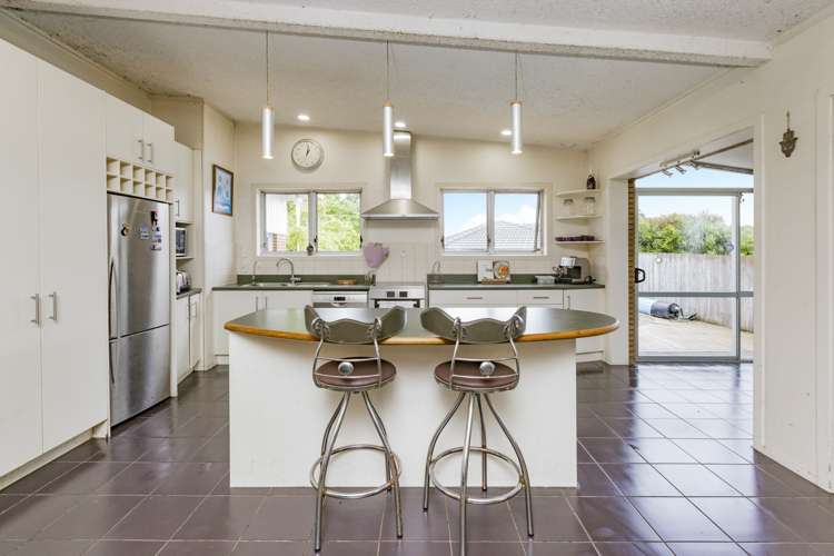 13 Magnolia Avenue Opaheke_9