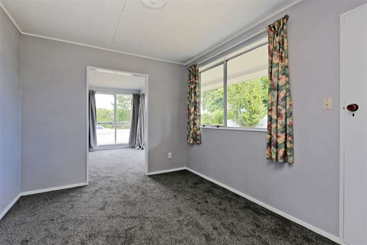 406 Portsmouth Road Flaxmere_6