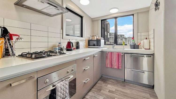 2/4 Brighton Road Parnell_1