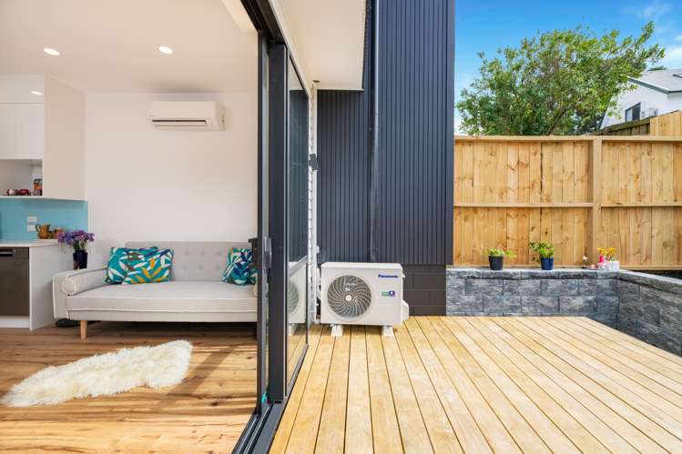 23b Crystal Avenue Glendene_13