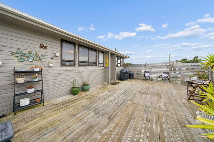 3 Matatiro Street Tītahi Bay_14