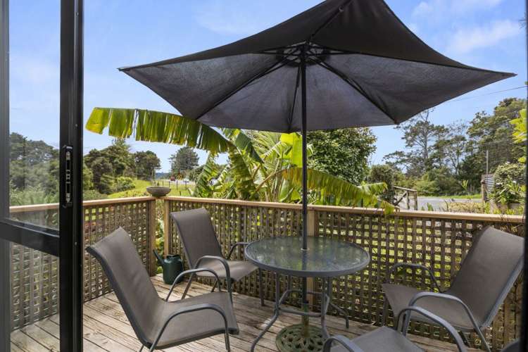 1258 East Coast Road Redvale_55