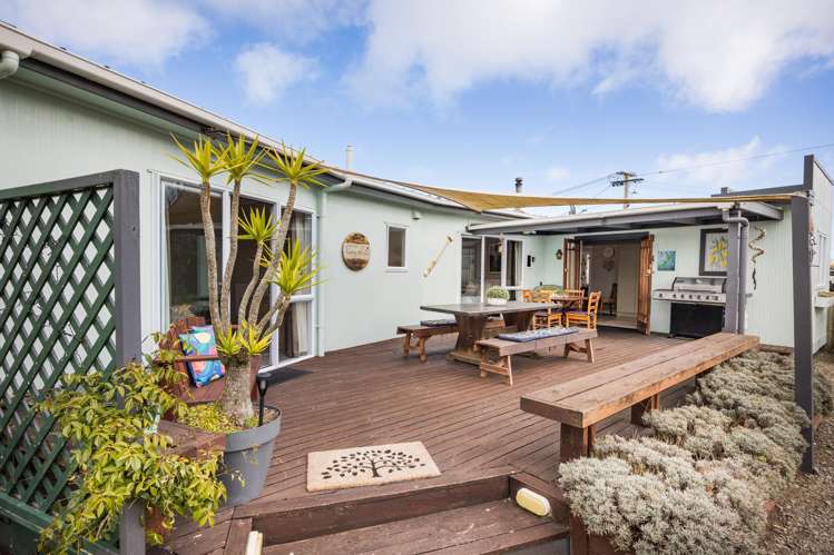9 Warren Street Foxton Beach_16