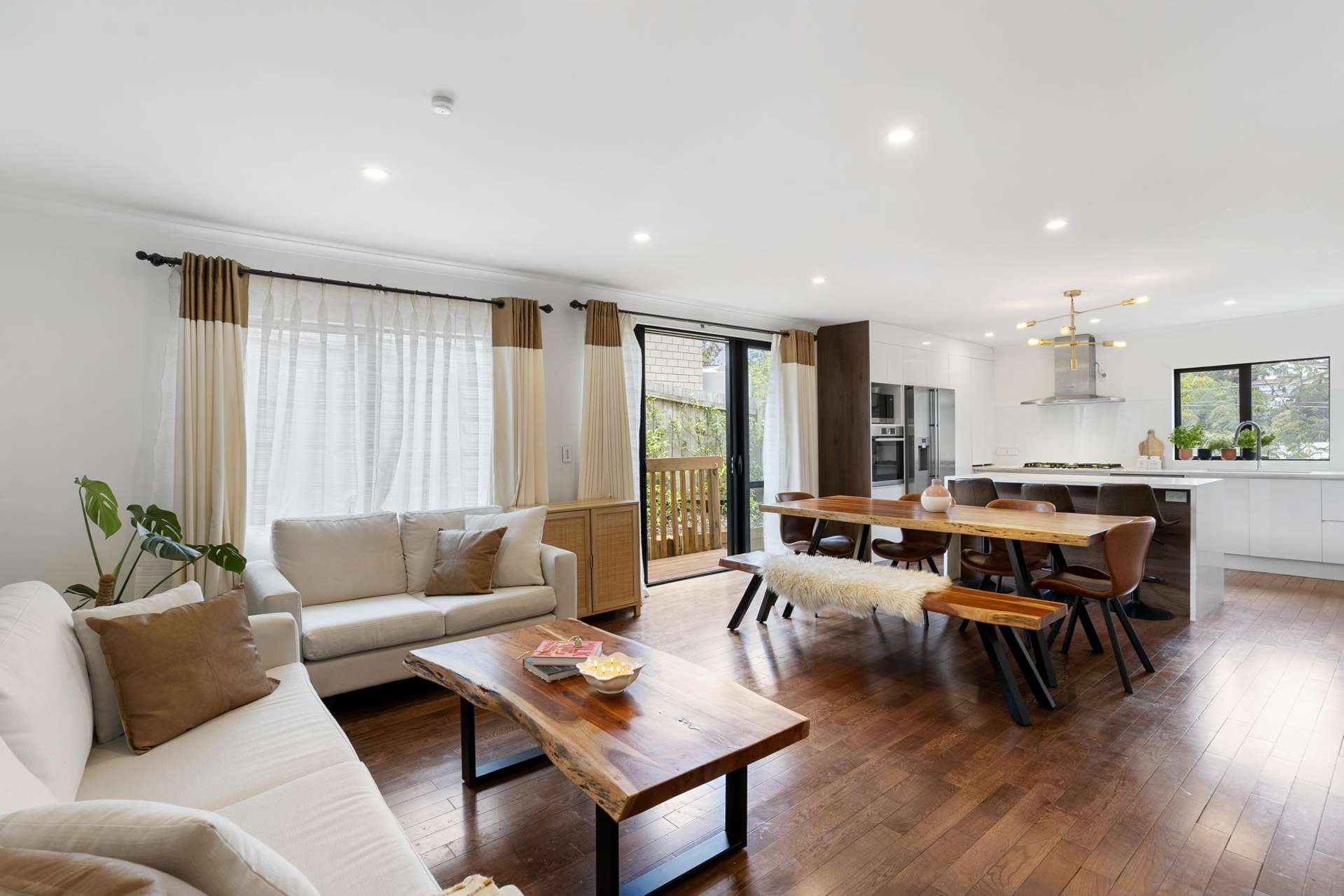 1b Makora Road Massey_0