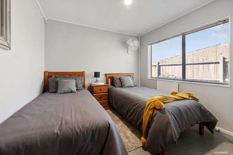 3 Splendour Close Henderson_13