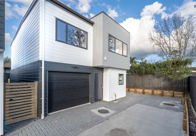 Private & Brand-New Freestanding Home