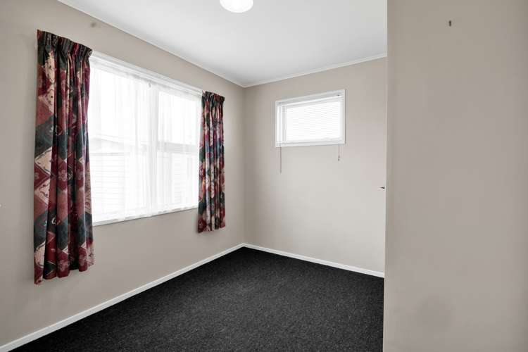 38 Tawa Street Hawera_14