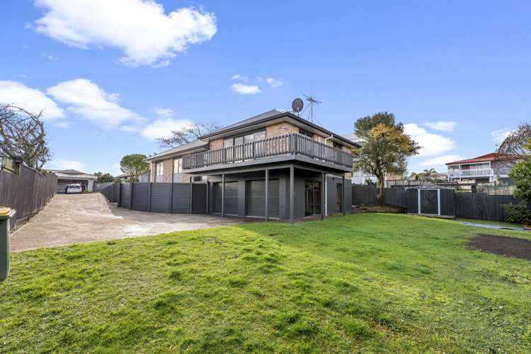 53 Lansdowne Crescent Glenview_18