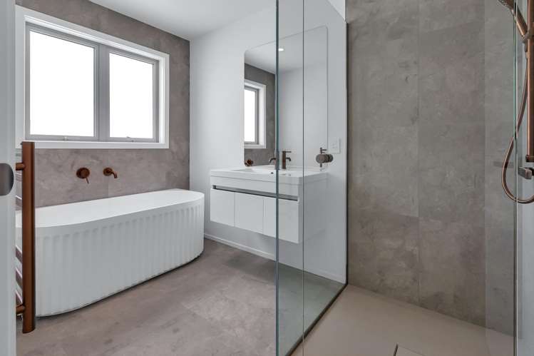 111 Kaurinui Crescent One Tree Point_12