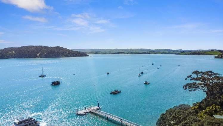 88 Wallis Street Raglan_33