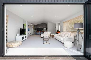 161 Pharazyn Street_1