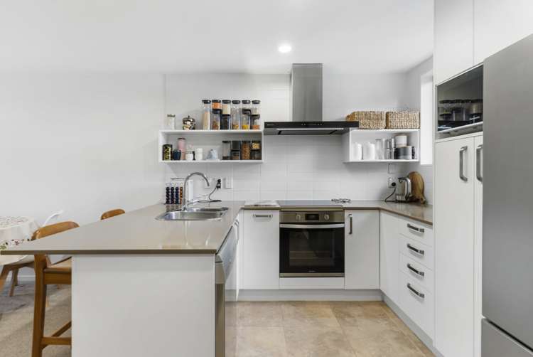 12/1 Gracechurch Drive Flat Bush_11