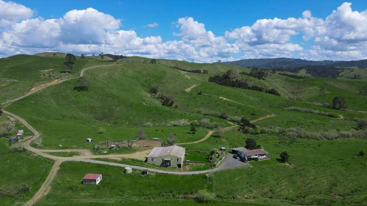 591D East Coast Road Kaiaua_2