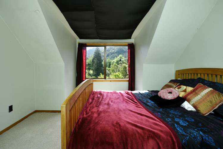 905 Wakamarina Road Havelock_11