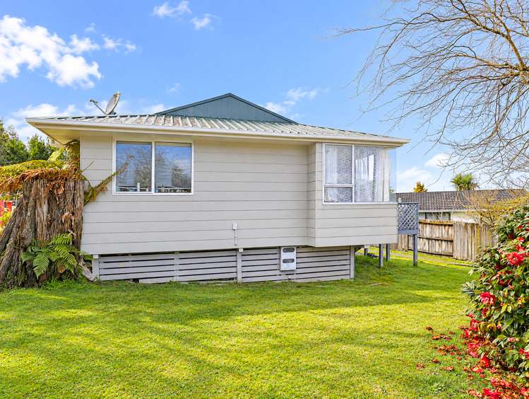 11 Crystal Place Pukehangi_16