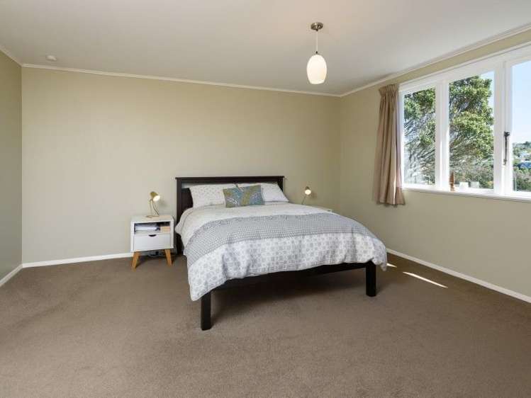 118 Helston Road Paparangi_8