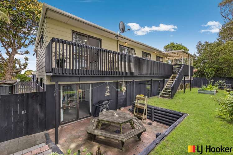 2/187 Carnoustie Drive Wattle Downs_22
