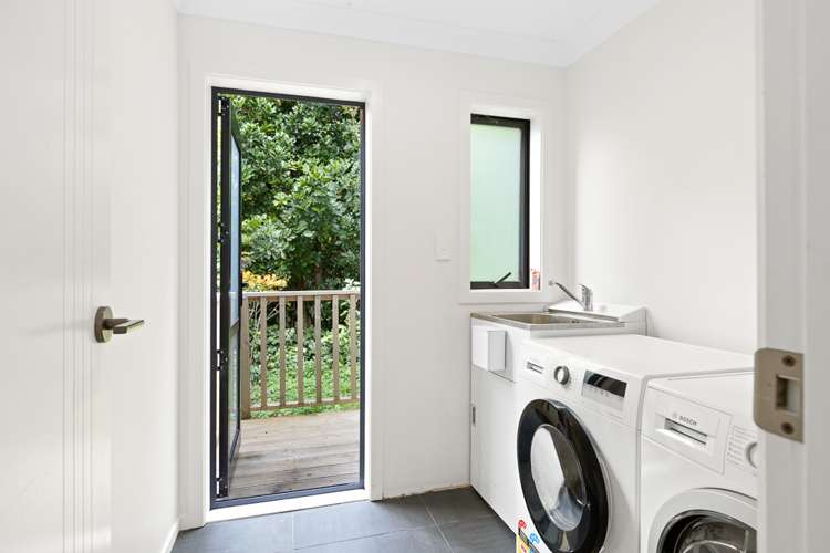 18 Paturoa Road Titirangi_24