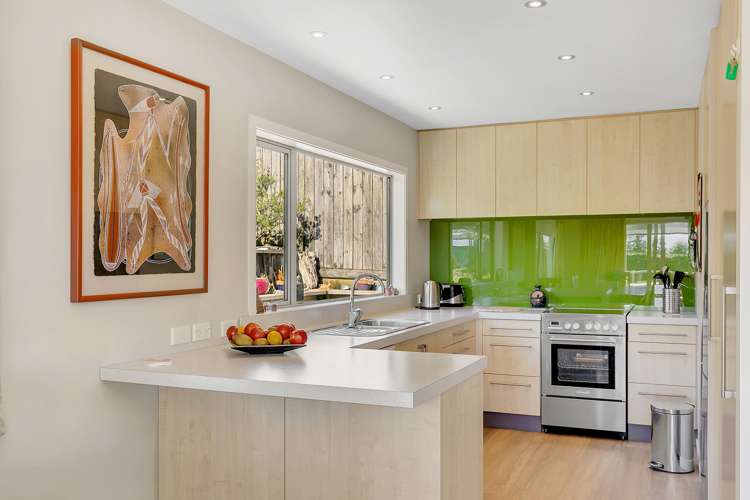 7 View Road Titahi Bay_8