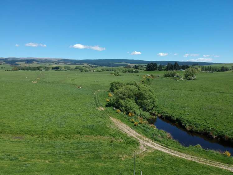 381 Island Stream Road Maheno_9