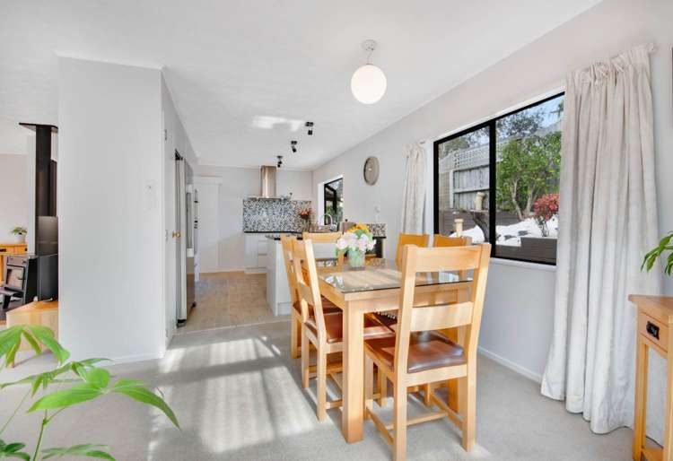 2/10 Tallington Crescent Torbay_10