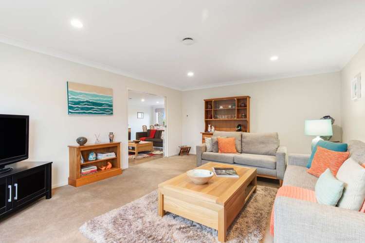 15 Ploughmans Avenue Pukekohe_6