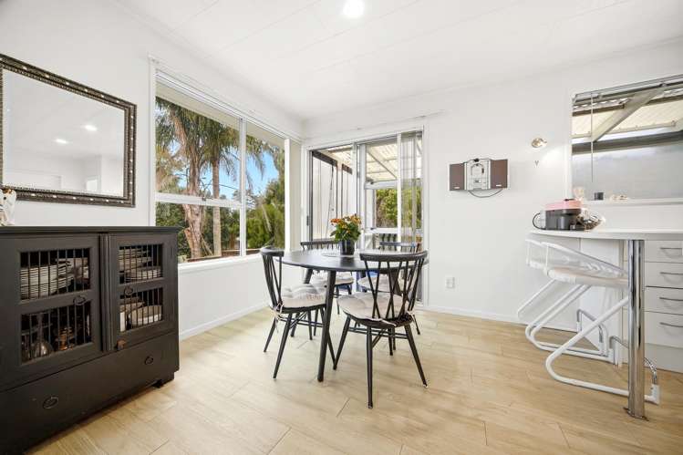 54 Fitzwater Place Henderson_10