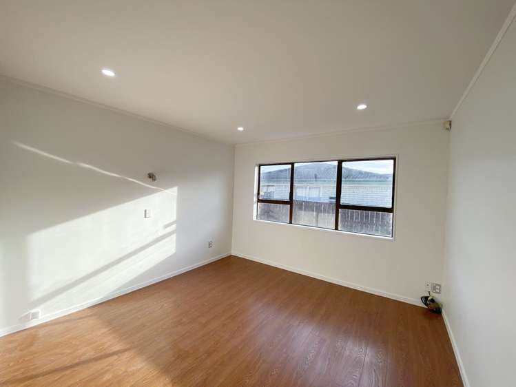 1/73 Butley Drive Farm Cove_12