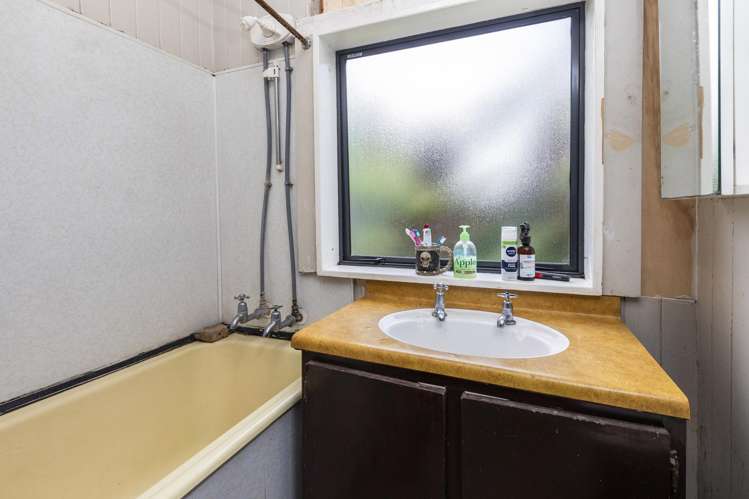 659 Ferry Road Woolston_16