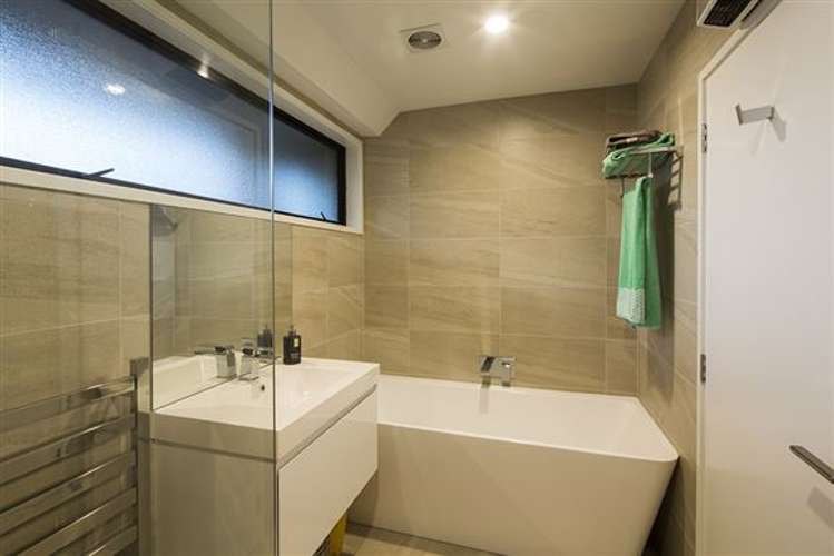 40 Suburb Street Queenstown_31