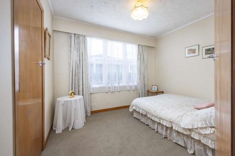 25 Margan Avenue New Lynn_15
