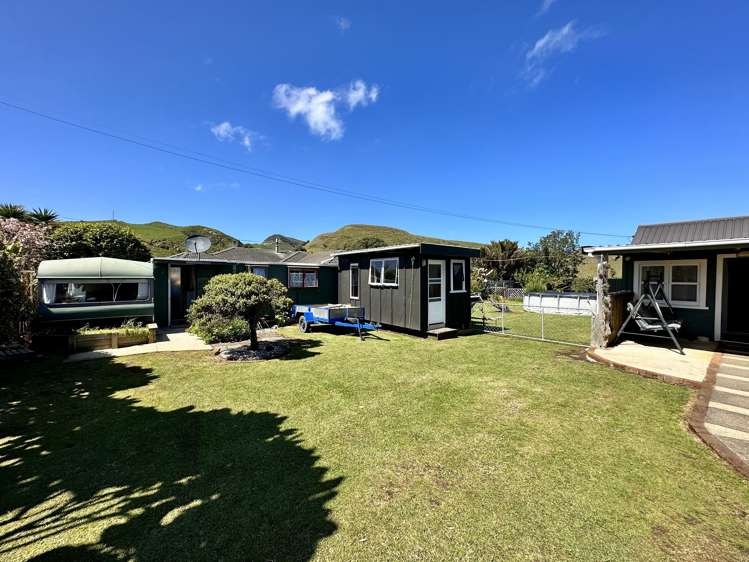 12 Briscoe Street Awakino_3