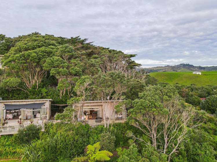 30 Beach Road Urenui_19