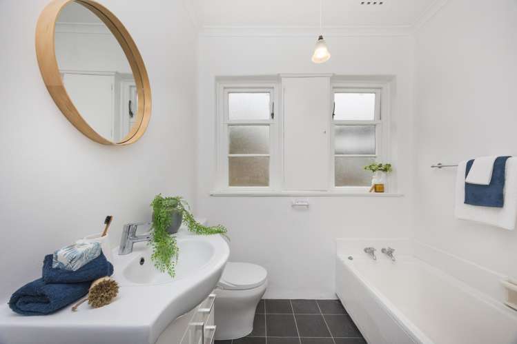 34 Rainforth Street Roslyn_15