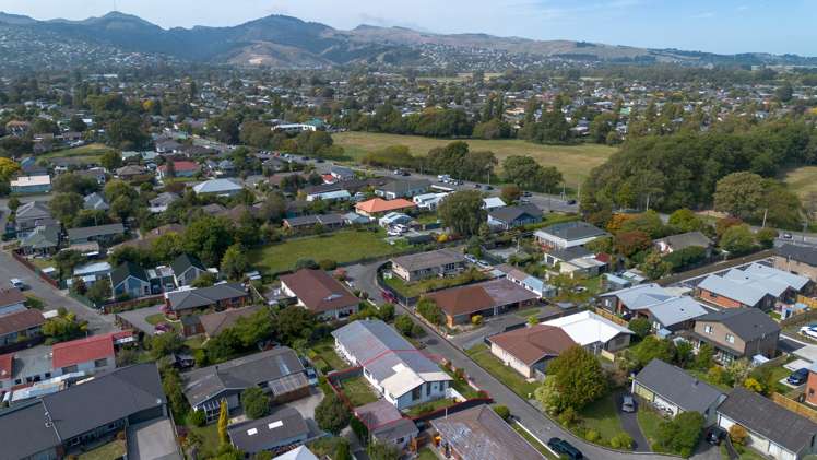 2/4 Deejay Lane Spreydon_13