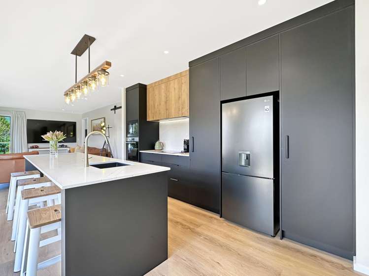 135 Lisland Drive Kinloch_31