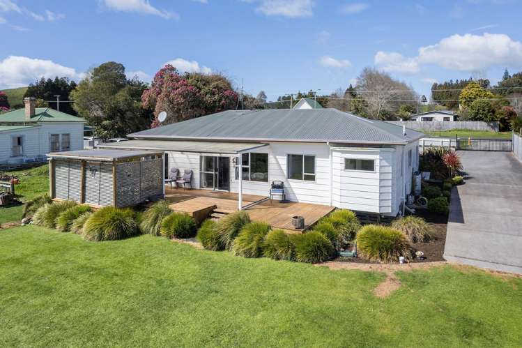 111 Barry Road Waihi_16